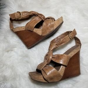 BCBG Paris Knotted Leather Wedge Sandal sz 8 Camel